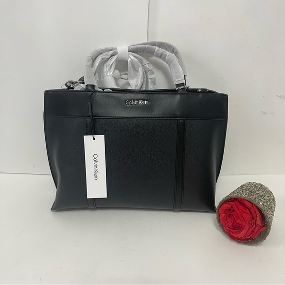 Calvin Klein Gillian Satchel Handbag In Black & Silver - New With Tag- Reemoly - Picture 11 of 13